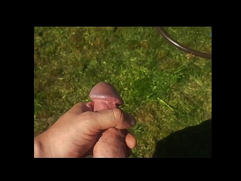 ❤️ Bidh hottie a 'faighinn a pussy pinc fucked agus cums le squirt ann an gàrradh samhraidh Bhidio gnè  aig porn gd.mailkassa.ru ️❤