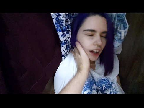 ❤️ Lorg mi mo sis anns a’ chlòsaid agus chuidich i cum Bhidio gnè  aig porn gd.mailkassa.ru ️❤